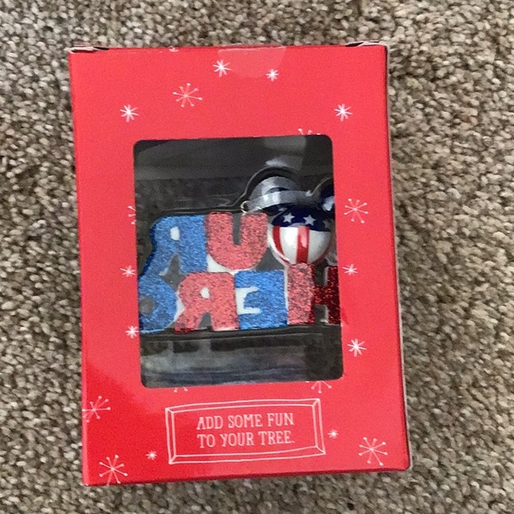 Hallmark Disney Donald Duck Vintage Christmas Ornament Tree Detailed Collectors - Picture 2 of 3